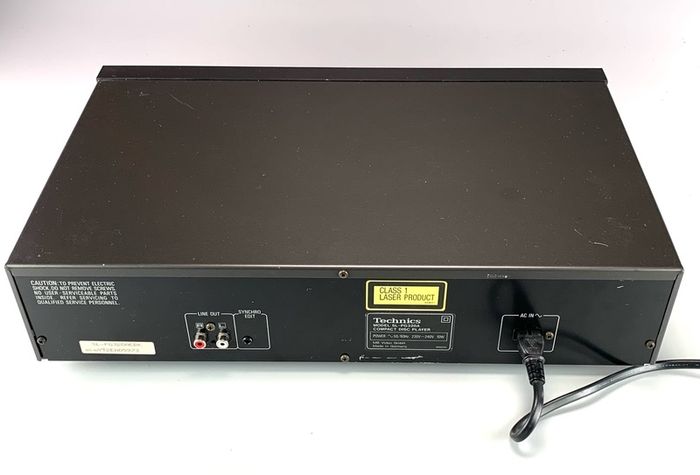 Technics SL-PG320A compact disc player