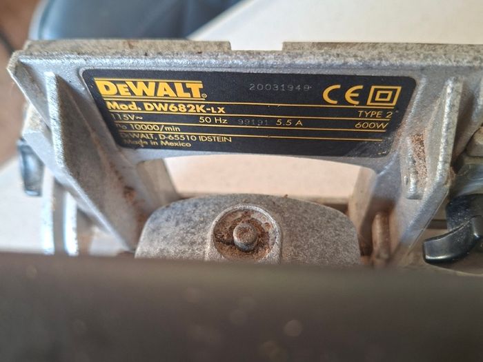 DeWalt DW682K 110V Biscuit Joiner with Case