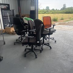 Office Chairs  FIVE EURO per chair collection only