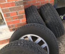 18" LandRover alloys for sale