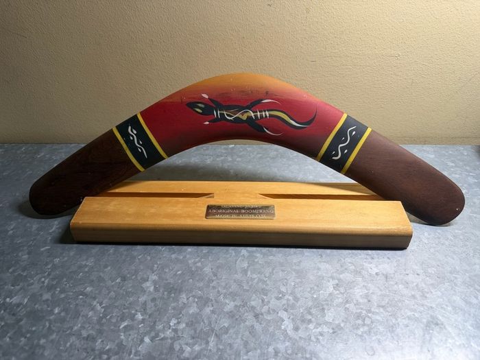 Australian Boomerang and Mount