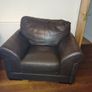 leather sofa plus 2 matching arm chairs Image 3