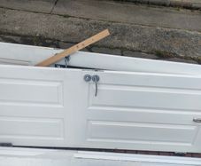 Internal door  with handle