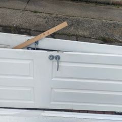 Internal door  with handle