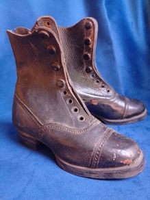 Can post unworn victorian boys shoes!