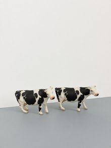 2 x Vintage Siku Holstein Friesian Cows - 1:87 Model Scale Farm Cow Toy