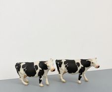 2 x Vintage Siku Holstein Friesian Cows - 1:87 Model Scale Farm Cow Toy