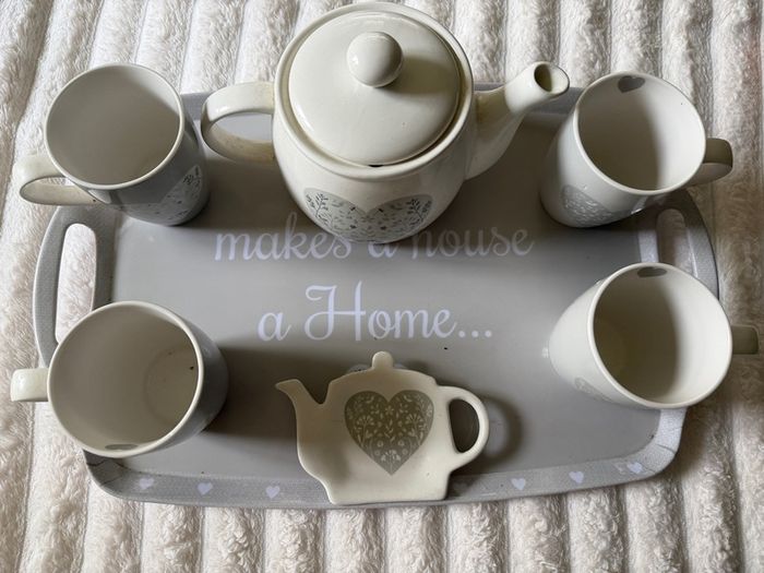 Heart Tea Set with Serving Tray 7 Piece Set