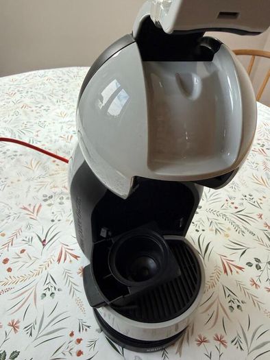 Krups Dolce Gusto coffee machine