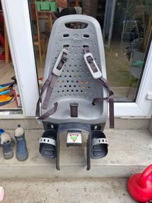 Thule Yepp Maxi child bike seat with bracket