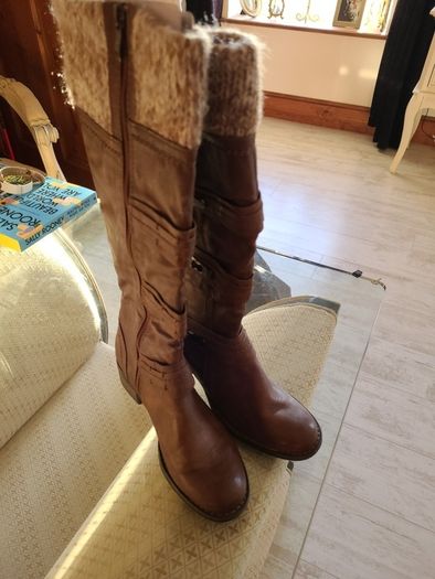 Ladies Brown Boots