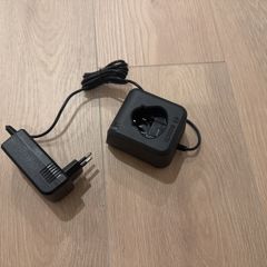 Bosch 12V Battery Charger, EU plug