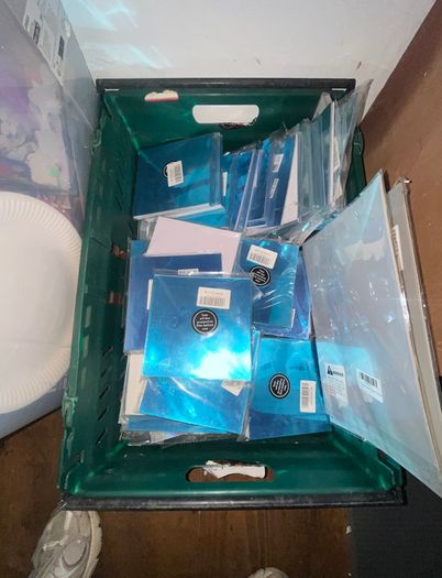 Assorted acrylic/mirrored-acrylic sheets