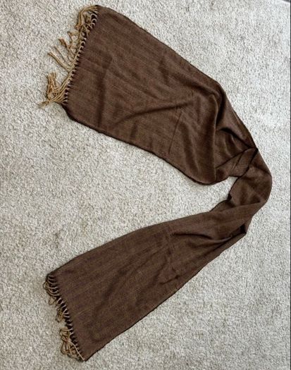 Various random accessories included with the lot