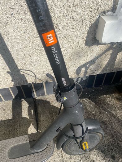 Electric scooter