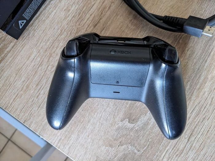 Xbox One 500GB console,  boxed with controller and cables.