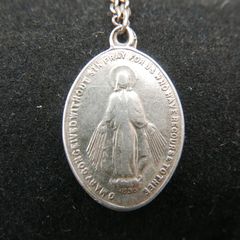 Vintage Sterling Silver 925 Virgin Mary  Medal Necklace - Religious Christian Silver Gift Pendant for Men and Women - Catholic Gift 9.0g length 18"