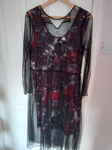 Stunning vera wang dress L