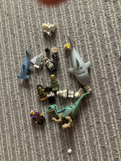 lego minifigures