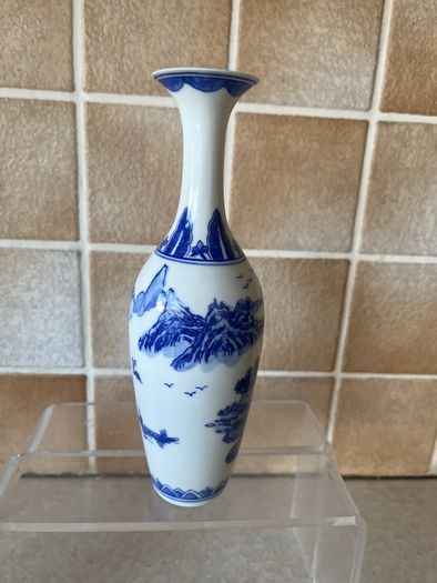 Chinese Pair Eggshell Porcelain Colbalt Blue/ White Elegant Vases