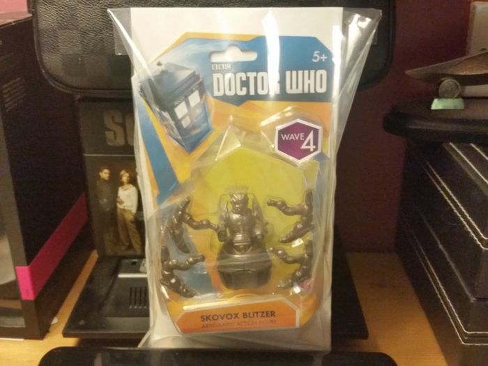 DOCTOR WHO ! Skovox Blitzer ! Articulated Action Figure ! BRAND NEW !