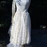 Vintage Laced Wedding Dress Image 5