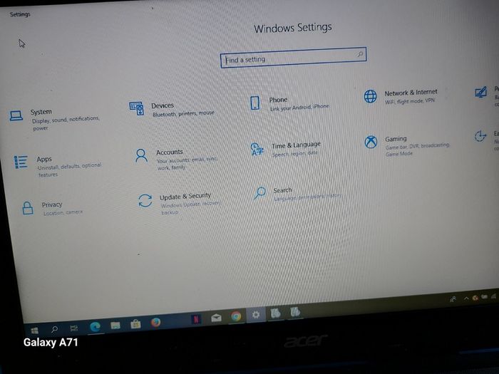 Acer Aspire ES 15, AMD Dual-Core Processor E1-7010, 1.5GHz, 4GB Ram, 1 Terrabyte HDD, Windows 10, Microsoft Edge, Chrome and VLC