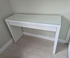 ikea make up table