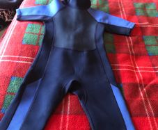 Boys wetsuit age 5