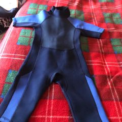 Boys wetsuit age 5