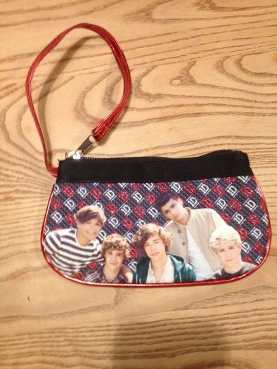 One Direction Purse & Directioner Necklace