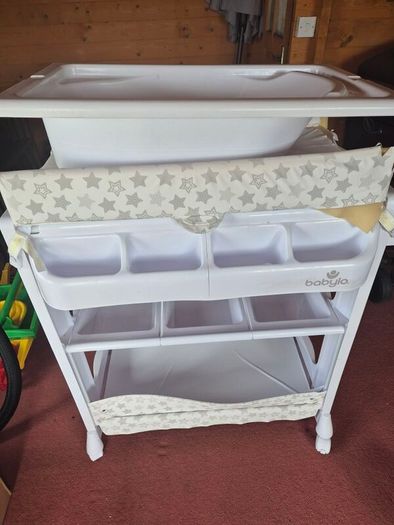 Changing table