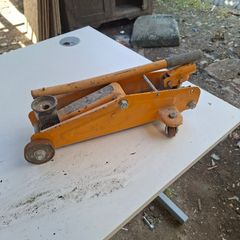 Car jack