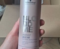 Schwarzkopf BlondMe Instant Blush - Strawberry 250ml