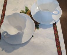 Shelley porcelain,dainty white,2 cups,2 saucers