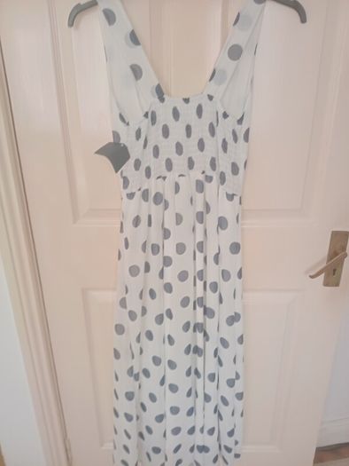 womens dress size M/L