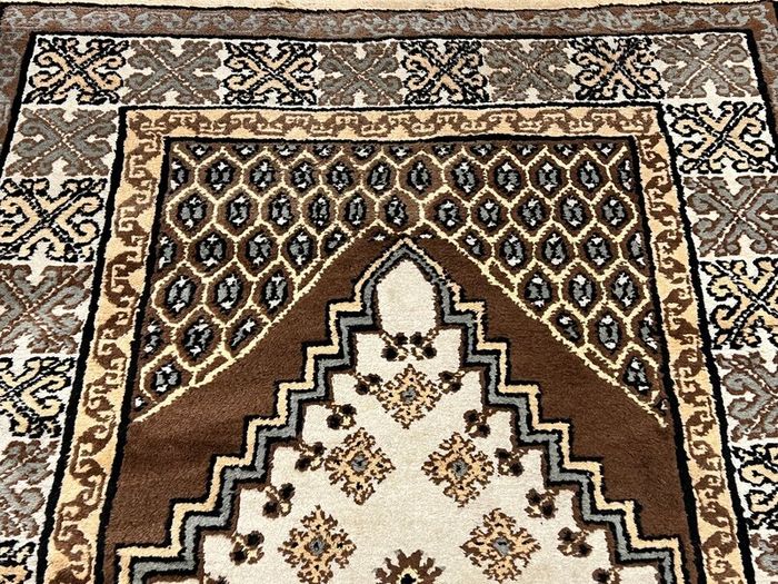 Moroccan Berber Rug 237x127cm (Maroc)