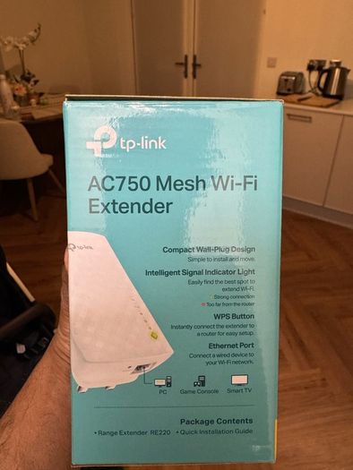 TP-Link AC750 WiFi Extender (RE220) Brand New