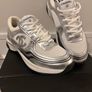 Chanel shoes Image 4