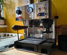 Italian made Espresso Machine - Lelit Anita with PID & Premium Extras.