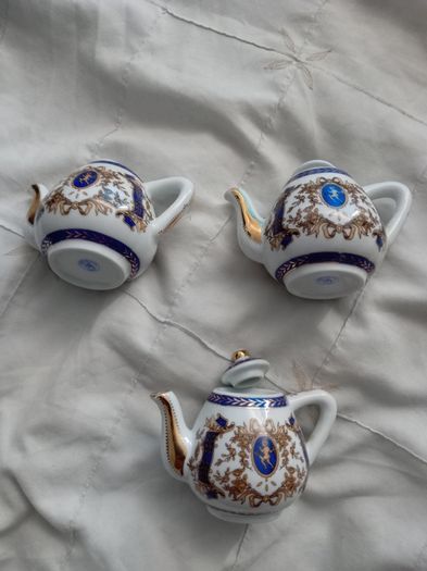 Teapot ornaments