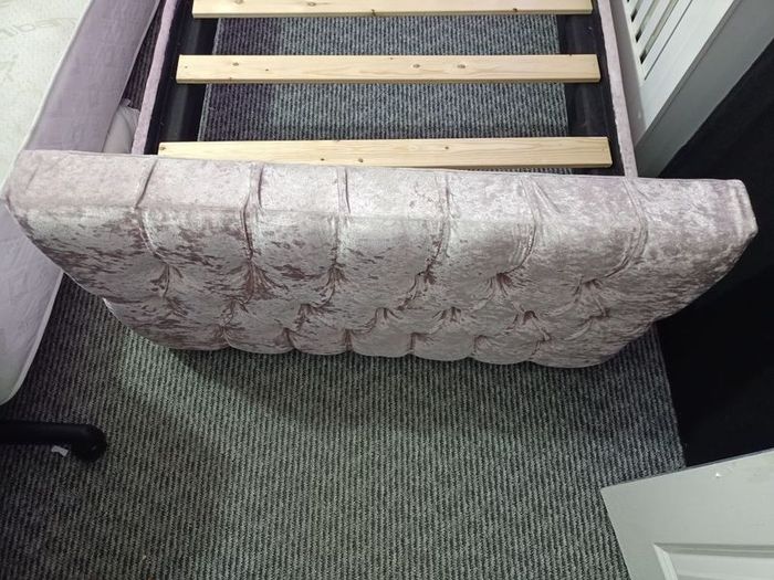 Single bed with mattress