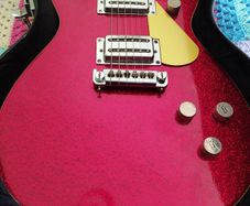 Gretsch Electromatic Red Sparkle with hardcase
