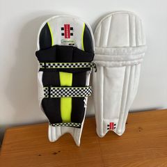 Cricket pads