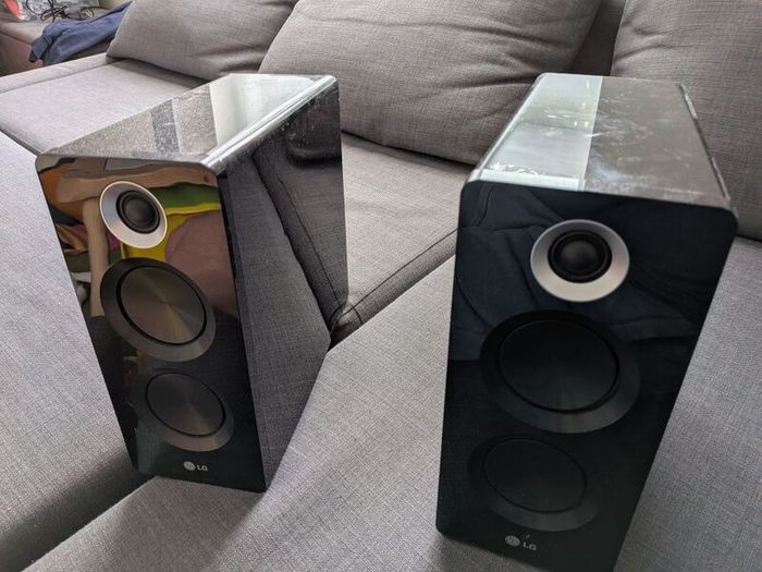 LG speakers