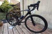 Giant Defy Advanced Pro 2 28" 2023 Racing Bike