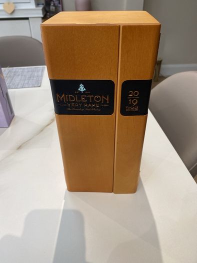 Middleton Very Rare 2019 Box