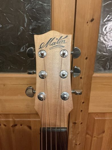 Maton em325c