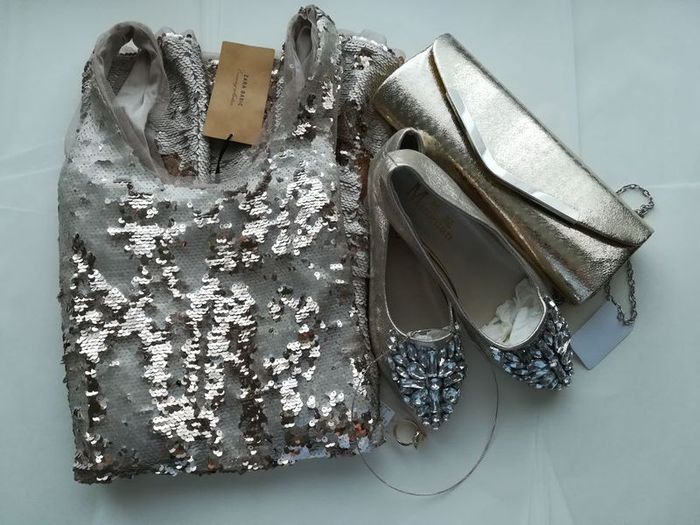 Gold Zara dress size XS(8-10) with matching heels and clutch