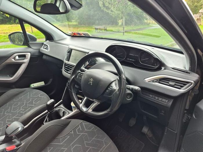 Peugeot 2008. Only E6000. NCT till 30/ 07/ 27